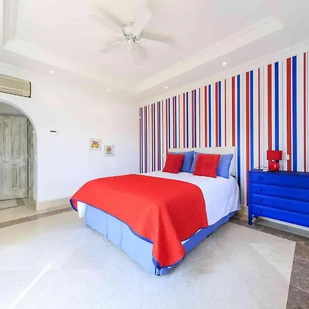 Pinheiros Altos 44 * Ludo